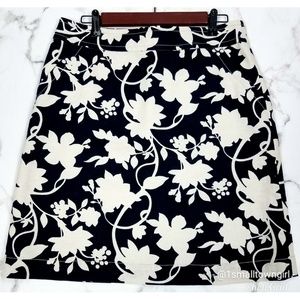 Banana Republic floral a-line skirt blue/white 8